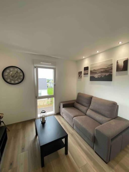 Appartement Climatise Charmes  Ngoại thất bức ảnh